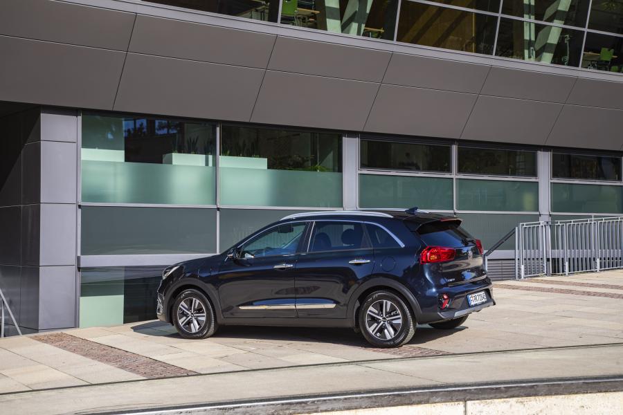  Kia Niro Plug-In Hybrid (DE) 2019 года  (WW) (фото 7 из 53)